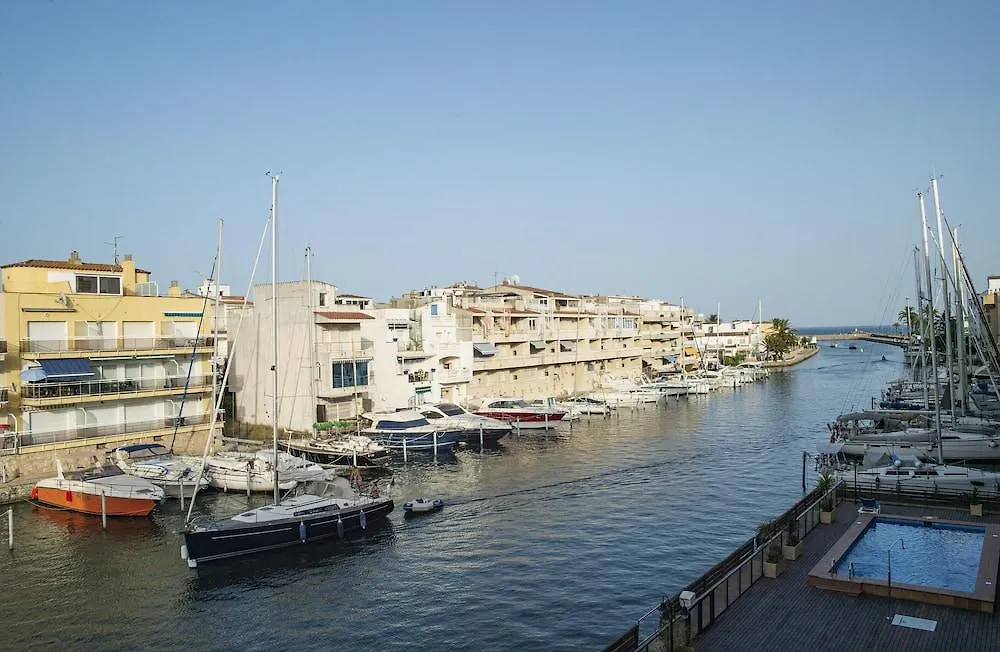 Pierre & Vacances Empuriabrava Marina 0*,